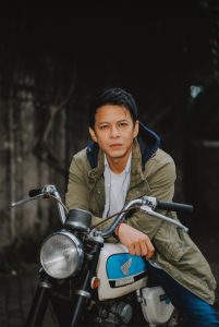 Lengkapi Kisah Cinta “Dilan ITB 1997”, Ariel NOAH Rilis “Ancika”