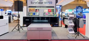 Epson Luncurkan Epson SureColor V4000: Mesin Ringkas, Peluang Bisnis Tanpa Batas
